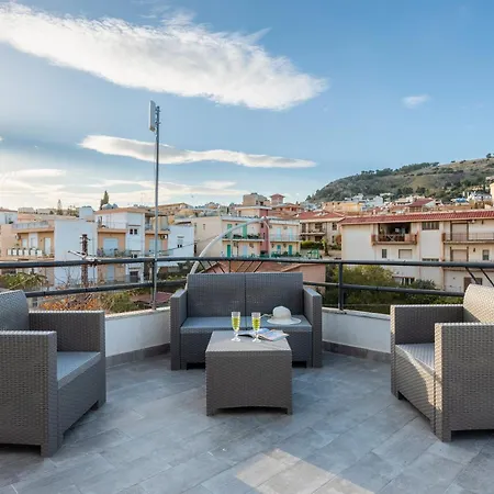 公寓 La Terrazza Di 波提切洛