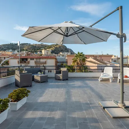 公寓 La Terrazza Di 波提切洛